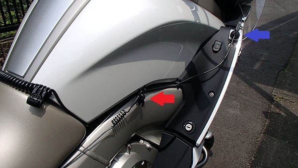 ロングツーリング時のUSB電源